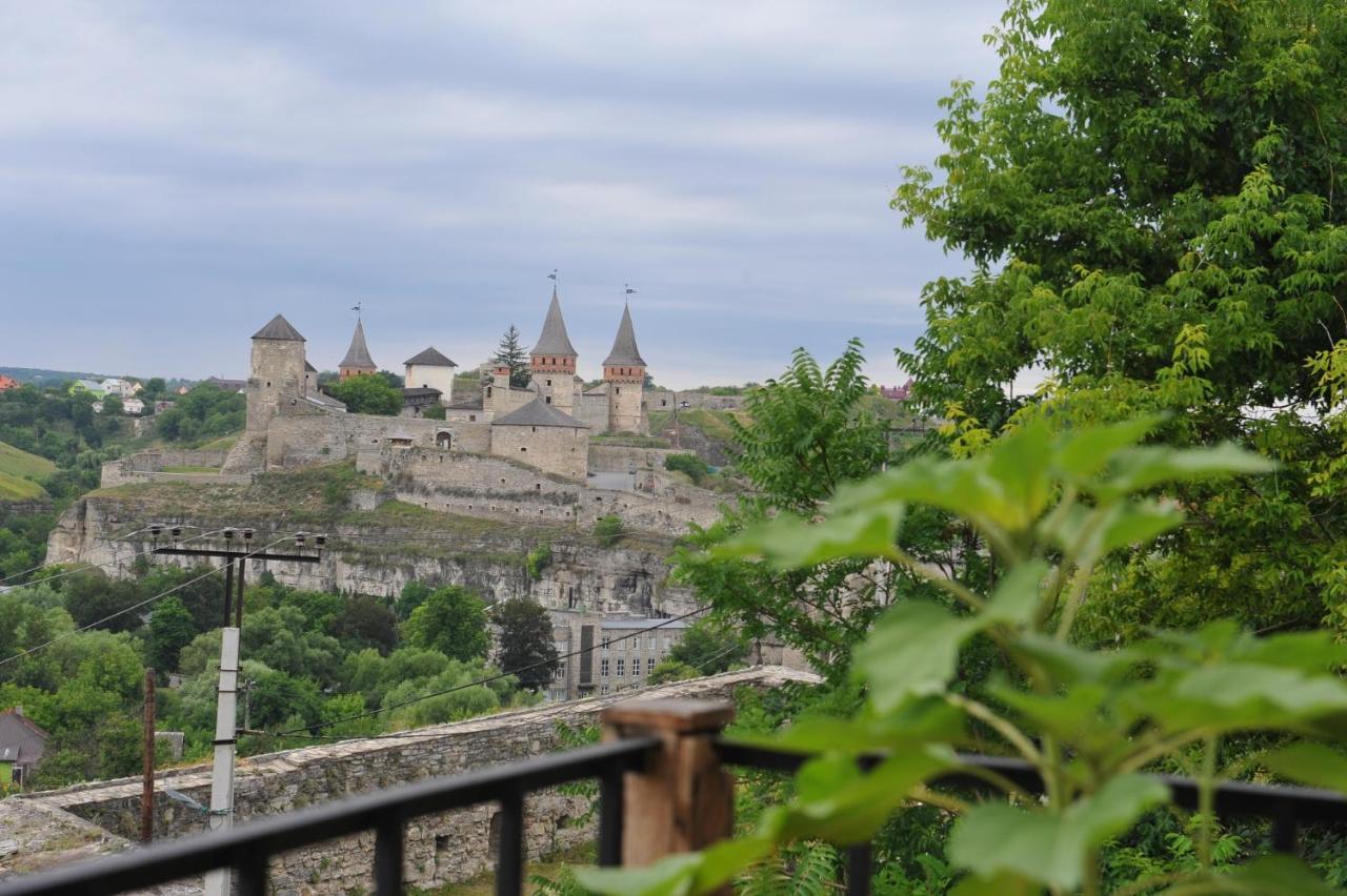 Будинок З Видом На Стару Фортецю Kamjanets-Podilsky Buitenkant foto